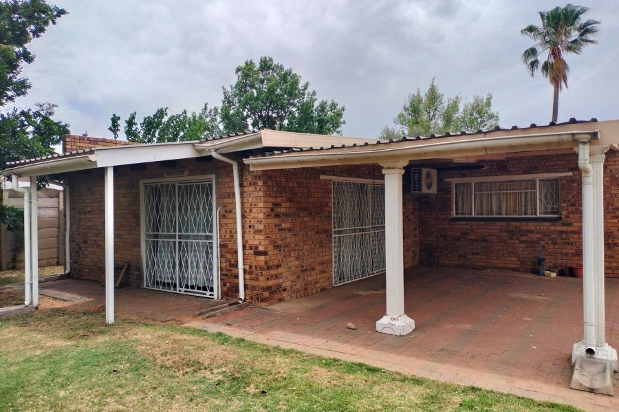 3 Bedroom Property for Sale in Jan Cillierspark Free State